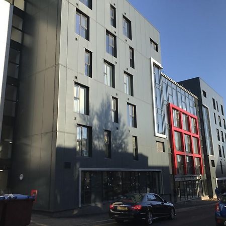 Citi Residences Serviced Rooms/ Apartments Лутон Экстерьер фото